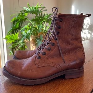 Frye Veronica Brown size 6.5